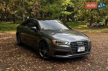 Седан Audi A3 2015 в Чернигове