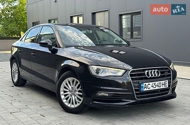 Седан Audi A3 2016 в Луцке