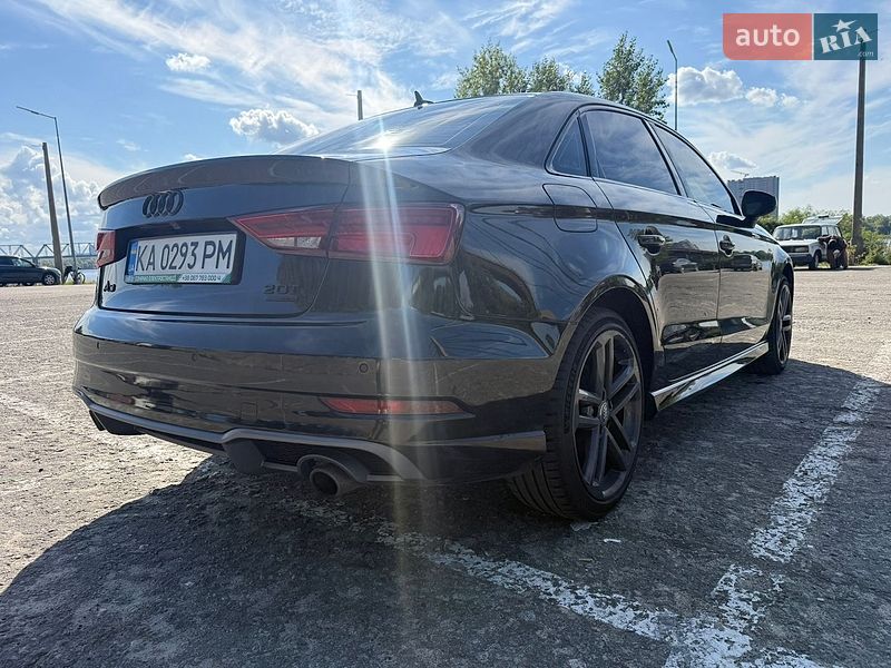 Седан Audi A3 2017 в Киеве