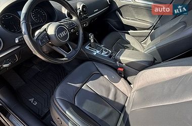 Седан Audi A3 2017 в Киеве