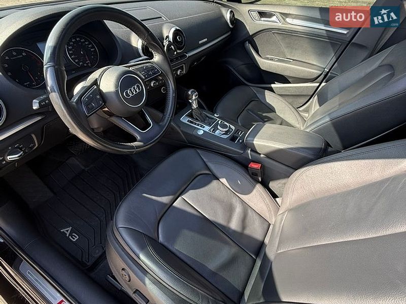 Седан Audi A3 2017 в Киеве