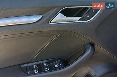 Седан Audi A3 2017 в Киеве