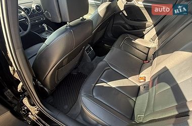 Седан Audi A3 2017 в Киеве