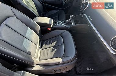 Седан Audi A3 2017 в Киеве