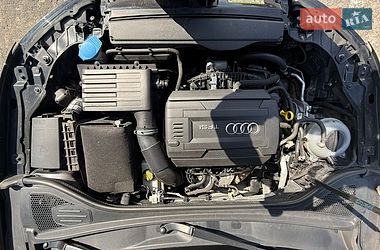 Седан Audi A3 2017 в Киеве