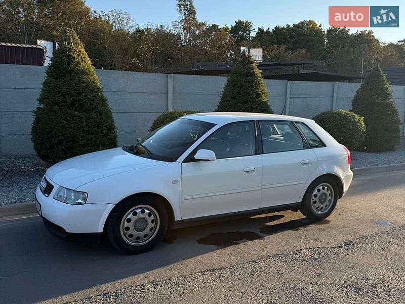 Хэтчбек Audi A3 2003 в Киеве
