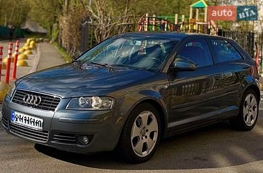 Хэтчбек Audi A3 2004 в Киеве