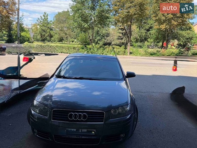 Хэтчбек Audi A3 2004 в Киеве