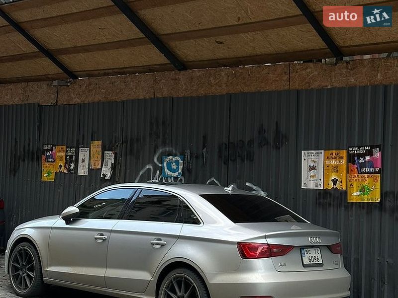 Седан Audi A3 2014 в Львове
