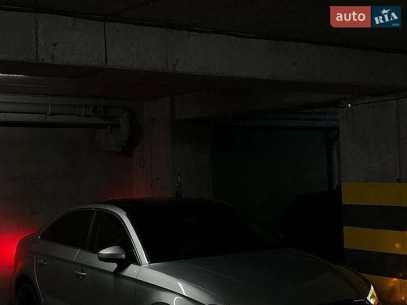 Седан Audi A3 2014 в Львове