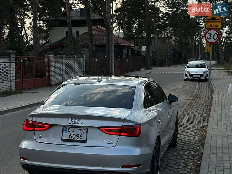 Седан Audi A3 2014 в Львове