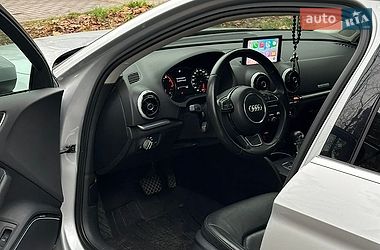 Седан Audi A3 2014 в Львове