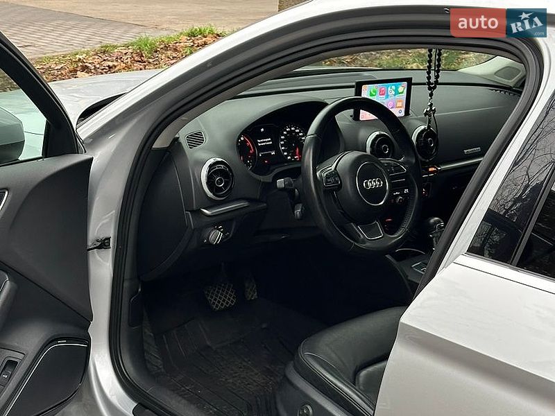 Седан Audi A3 2014 в Львове