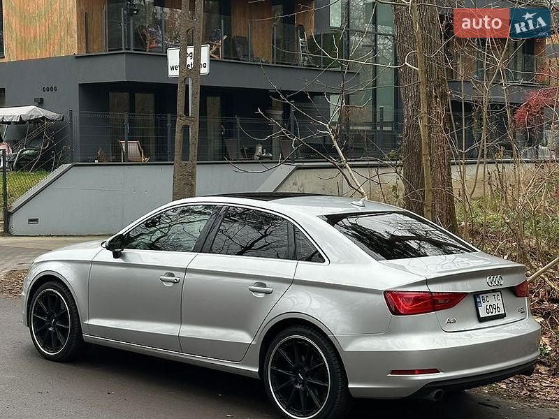 Седан Audi A3 2014 в Львове