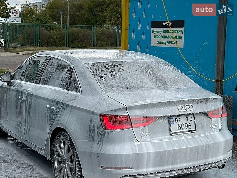 Седан Audi A3 2014 в Львове