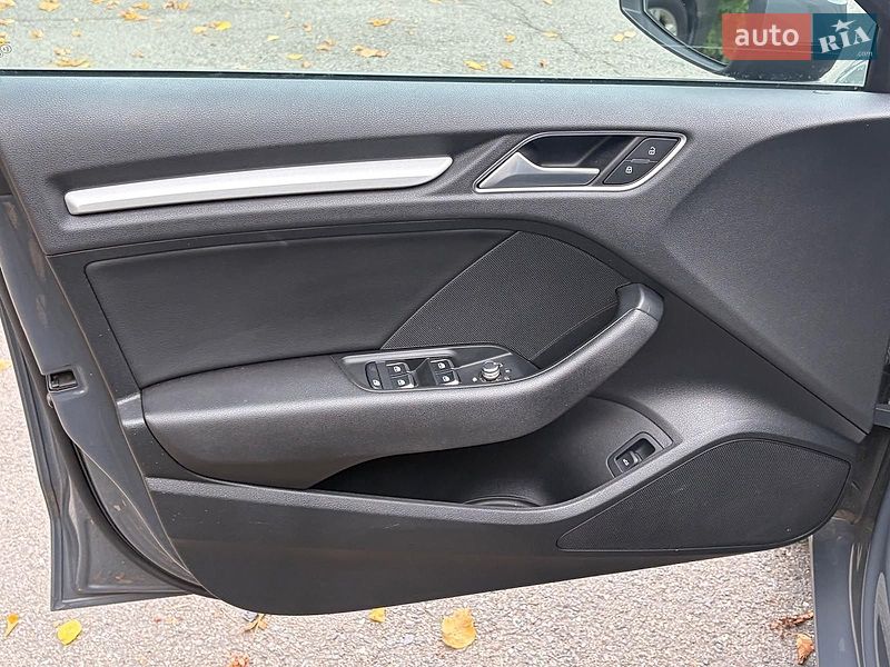 Седан Audi A3 2016 в Киеве фото 25 Седан Audi A3 2016 в Киеве