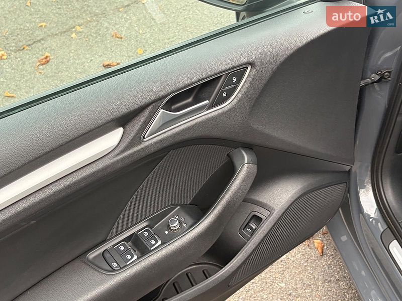 Седан Audi A3 2016 в Киеве фото 26 Седан Audi A3 2016 в Киеве