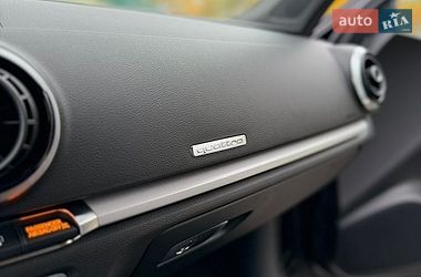 Седан Audi A3 2016 в Львові