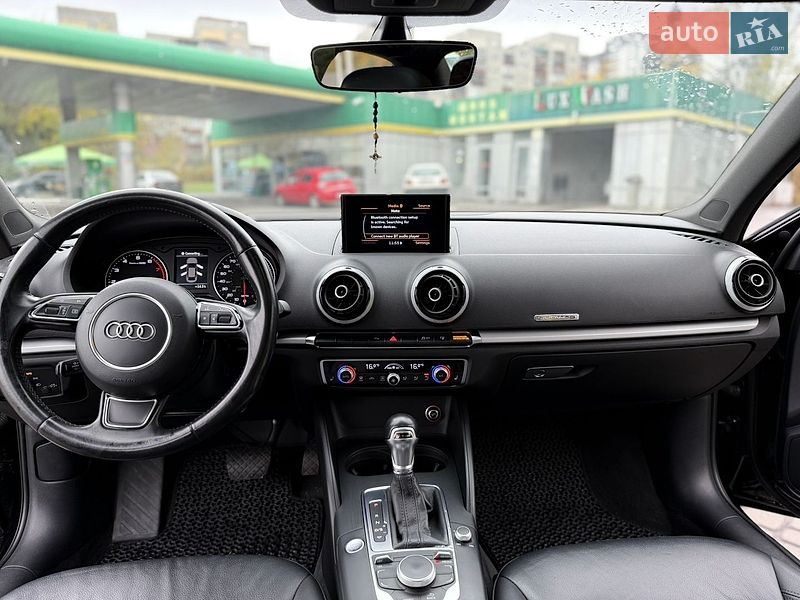 Седан Audi A3 2016 в Львові