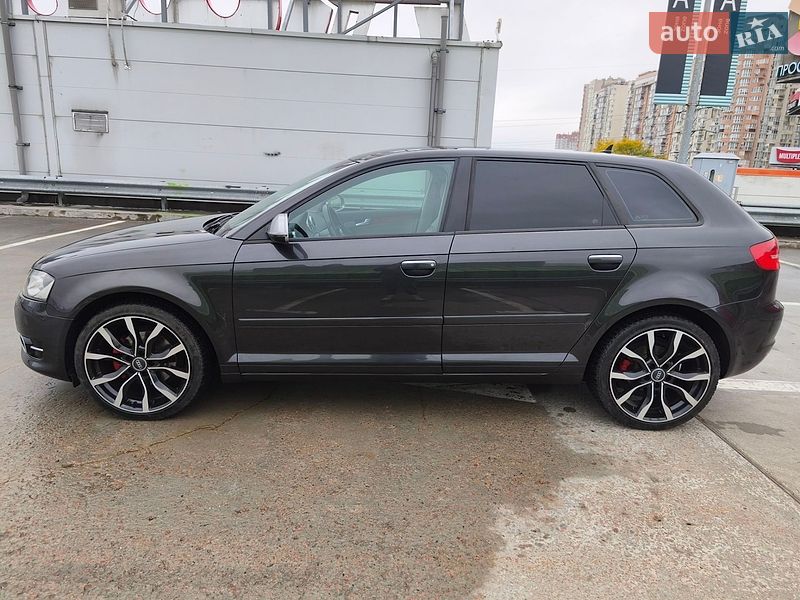 Хэтчбек Audi A3 2010 в Киеве