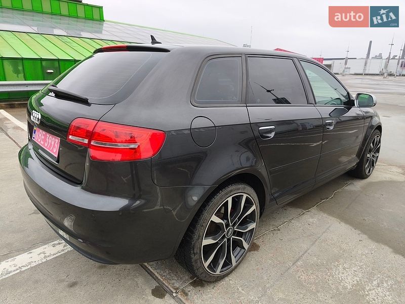 Хэтчбек Audi A3 2010 в Киеве