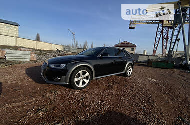 Audi A4 Allroad  2012