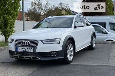 Audi A4 Allroad 2012