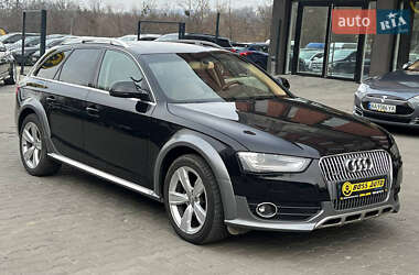 Audi A4 Allroad  2012