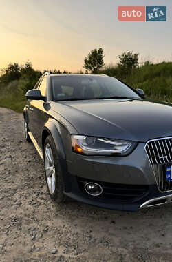 Audi A4 Allroad  2012
