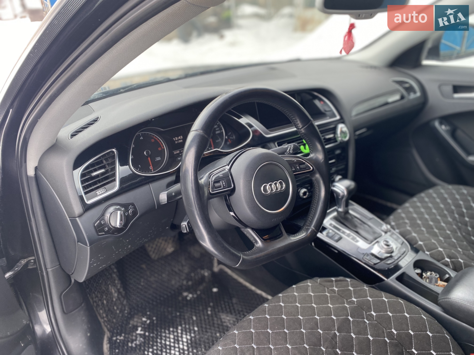 Audi A4 Allroad 2013 VIN WAUZZZ8K3DA221810 фото оголошення 5 з 15