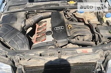 Audi A4 2.0 бензин; автомат 2001