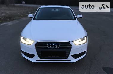 Audi A4 PREMIUM PLUS quattro 2013