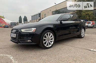 Audi A4 quattro Premium   2013