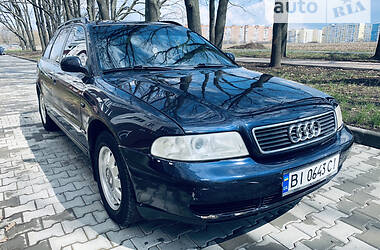 Audi A4 1.6 MT  GBO 1998