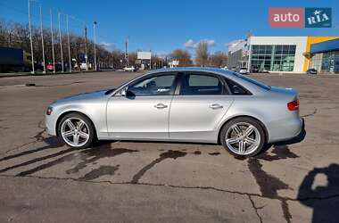 Седан Audi A4 2013 в Николаеве
