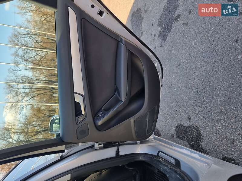 Седан Audi A4 2013 в Николаеве