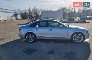 Седан Audi A4 2013 в Николаеве