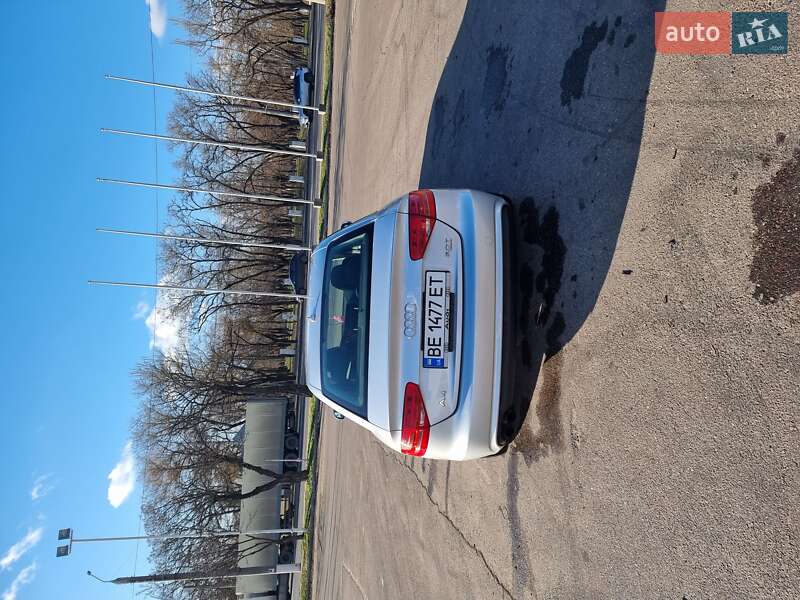 Седан Audi A4 2013 в Николаеве