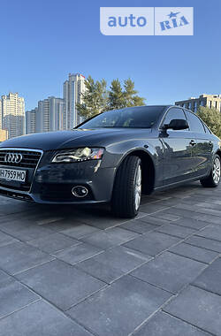 Audi A4  2011