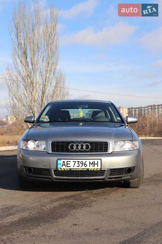 Седан Audi A4 2001 в Кривом Роге