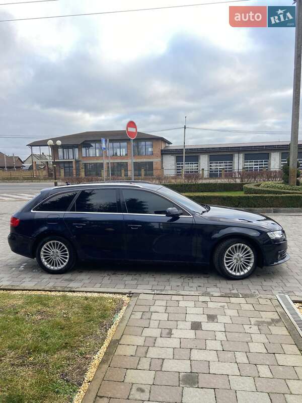 Универсал Audi A4 2010 в Сарнах