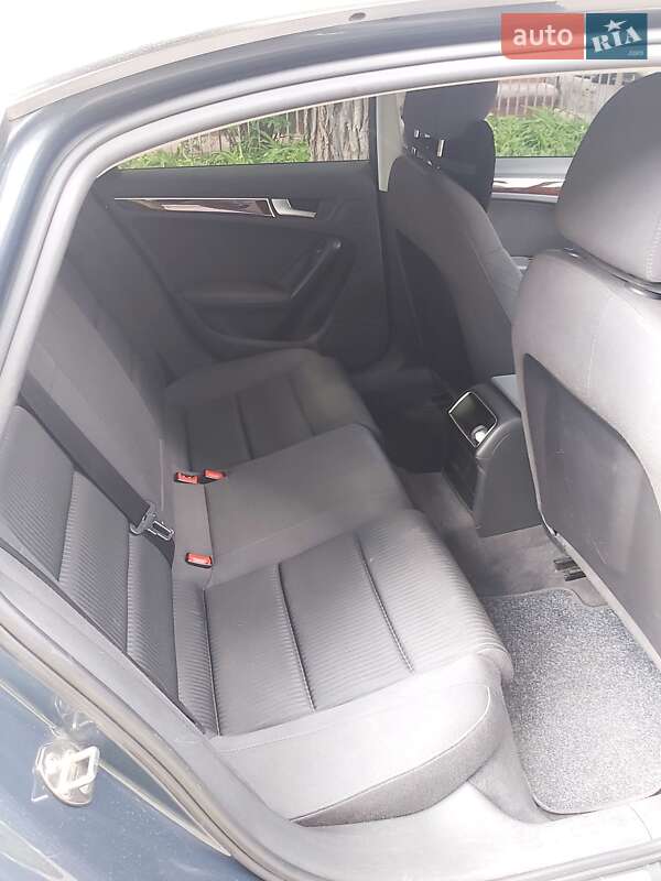 Седан Audi A4 2009 в Киеве