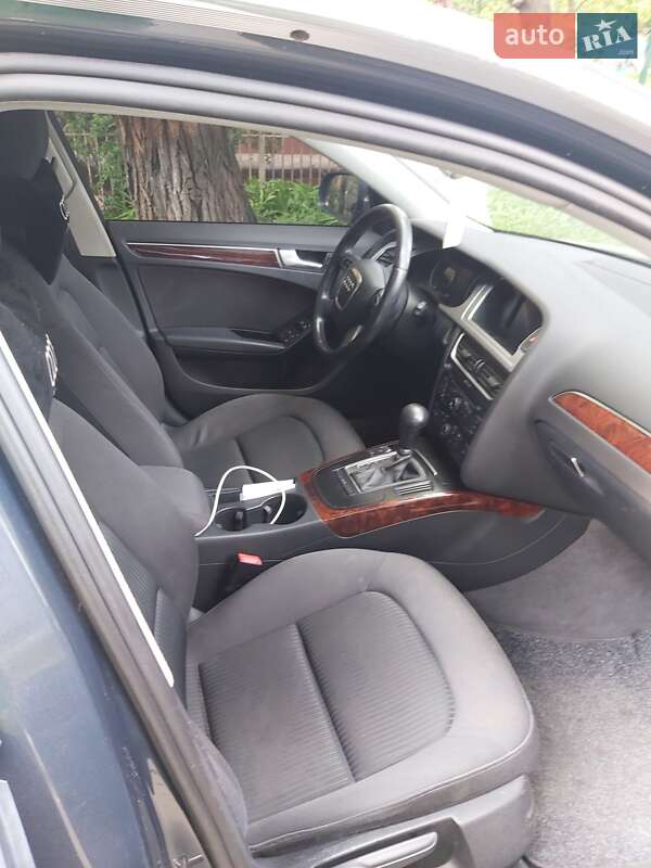 Седан Audi A4 2009 в Киеве