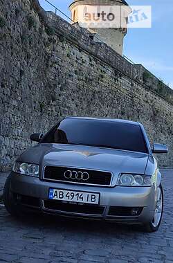 Audi A4  2003