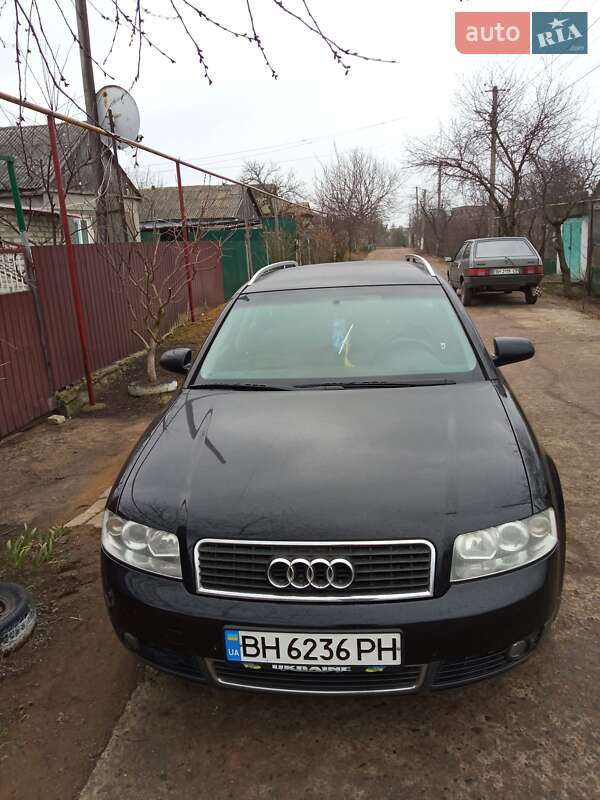 Универсал Audi A4 2001 в Окнах фото 3 Универсал Audi A4 2001 в Окнах