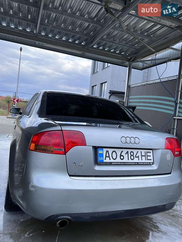 Седан Audi A4 2005 в Виноградові