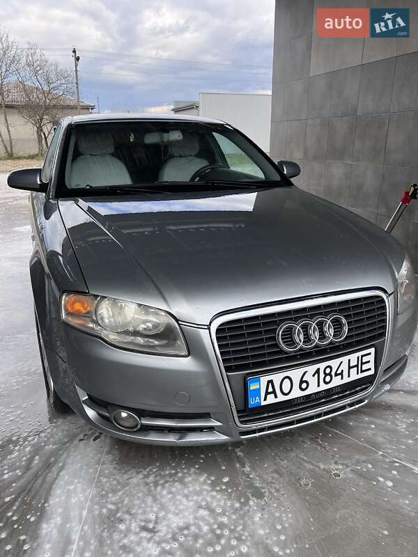Седан Audi A4 2005 в Виноградові