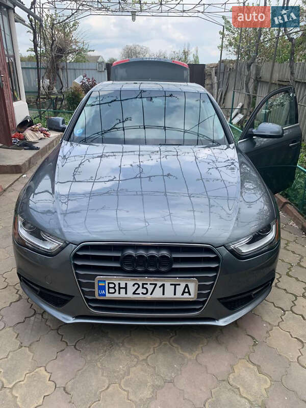 Седан Audi A4 2012 в Измаиле фото Седан Audi A4 2012 в Измаиле