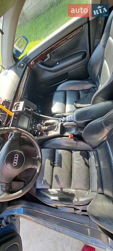 Універсал Audi A4 2002 в Чернівцях