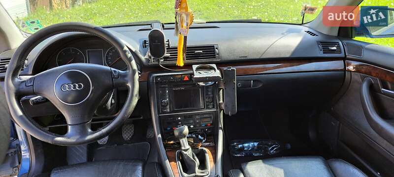 Універсал Audi A4 2002 в Чернівцях